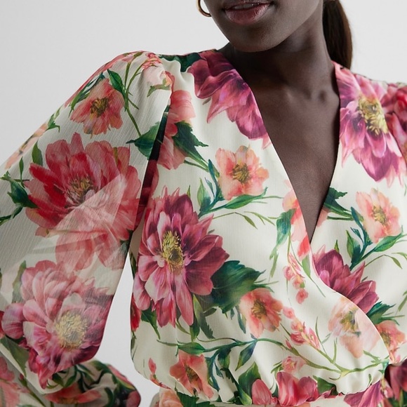 NWT Perfect Floral Boho Chic Blouse - Picture 2 of 9